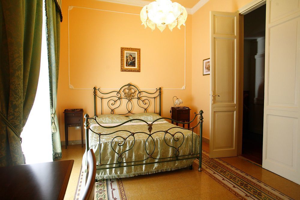 Apartment In ปาแลร์โม ภายนอก รูปภาพ
